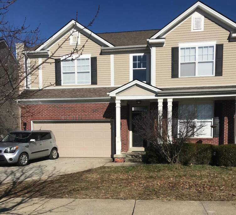 Cute 2-Brm Walkout Apt With Pool Table And Theater Lexington Exterior photo