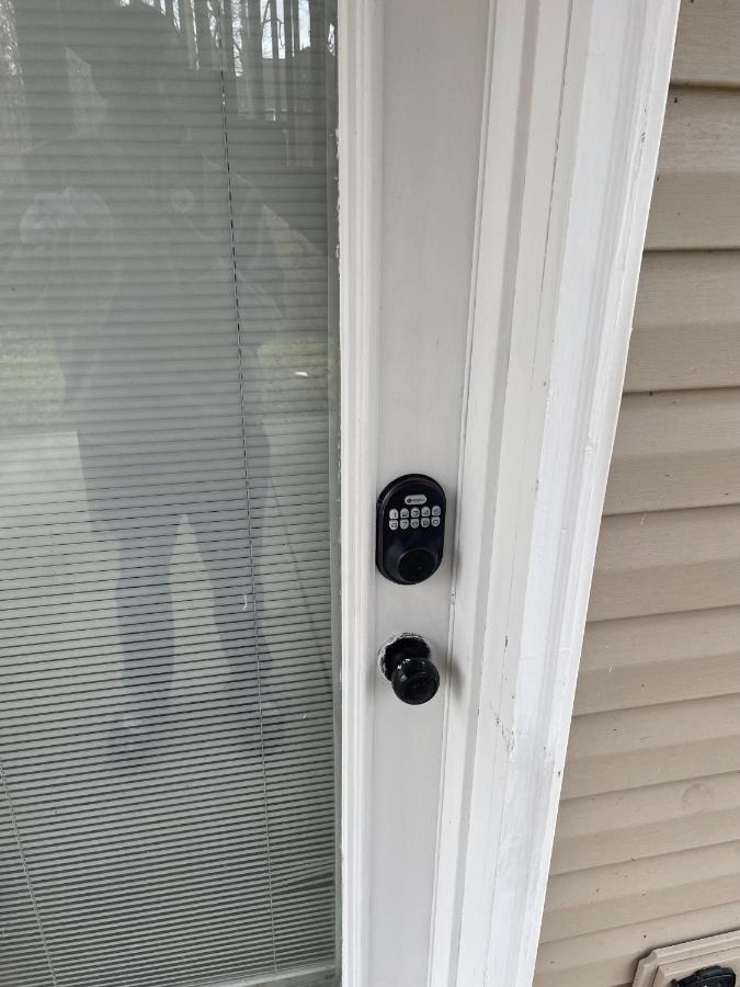 Cute 2-Brm Walkout Apt With Pool Table And Theater Lexington Exterior photo