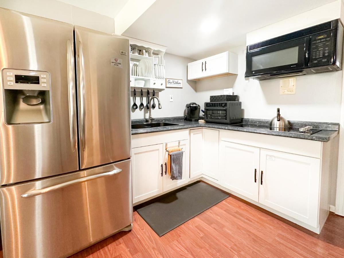 Cute 2-Brm Walkout Apt With Pool Table And Theater Lexington Exterior photo