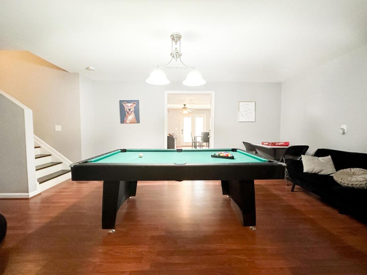 Cute 2-Brm Walkout Apt With Pool Table And Theater Lexington Exterior photo