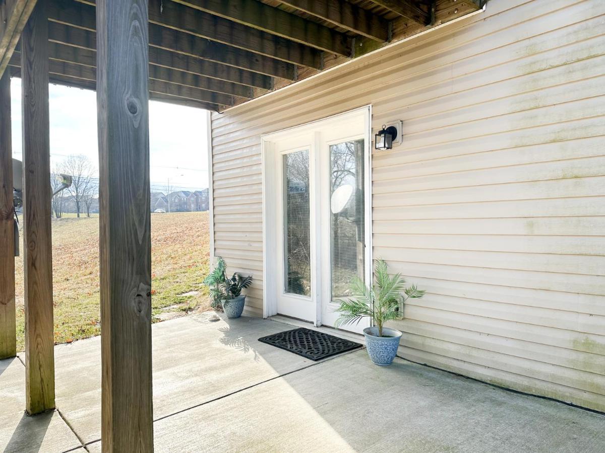 Cute 2-Brm Walkout Apt With Pool Table And Theater Lexington Exterior photo